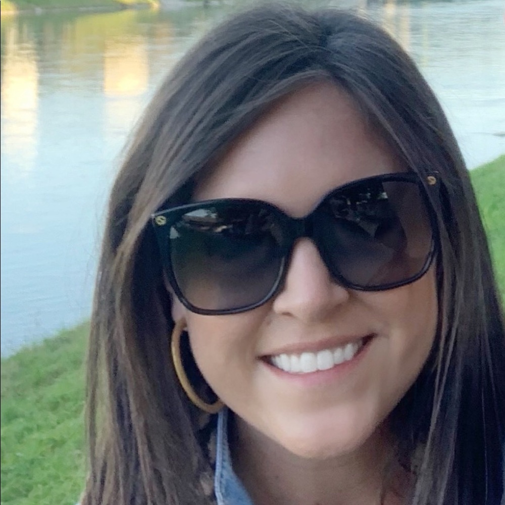 Meet your Posher, Sara